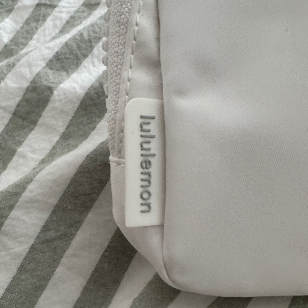 lululemon athletica White Belt Bag (Everyday) - Picture 7 of 7